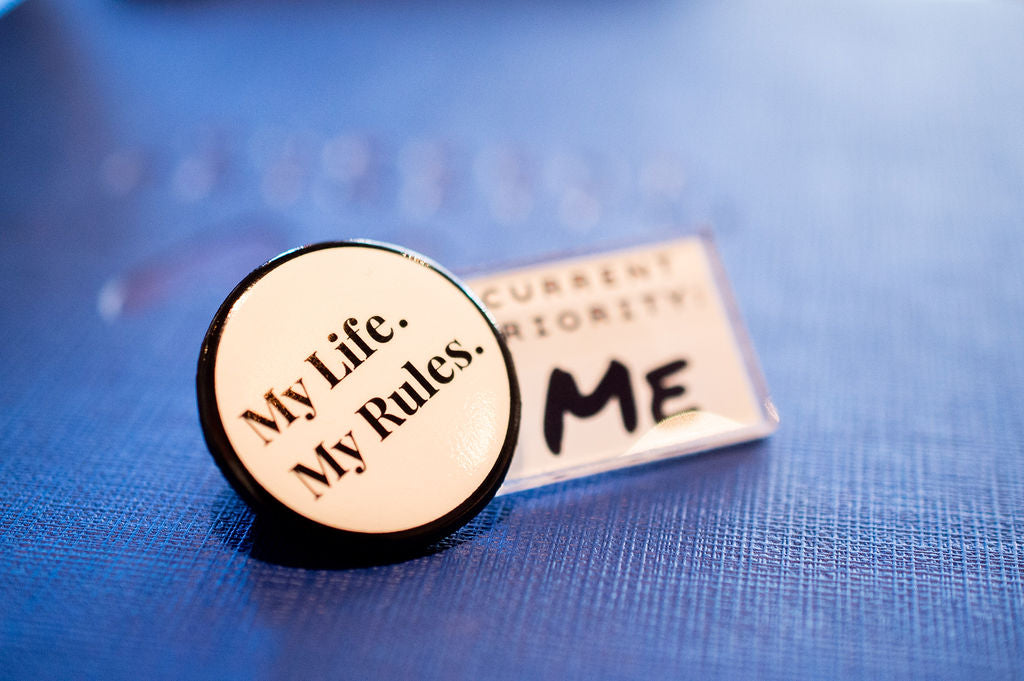 Pins & Buttons